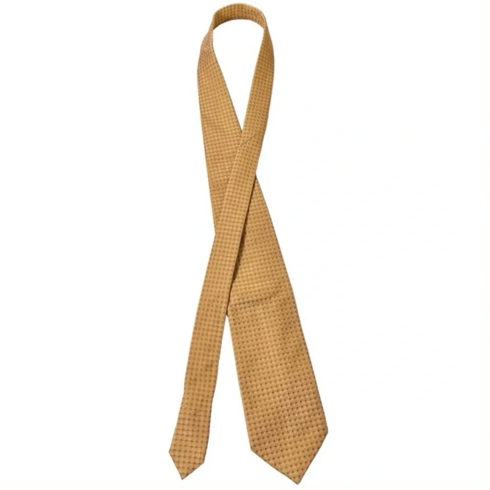 Givenchy Necktie 59 1/4” Gold 100% Silk Tie Made In‎ Italy